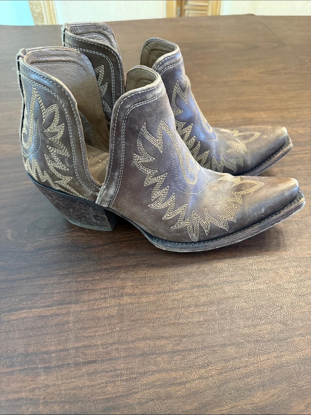 Ariat Dixon Bootie